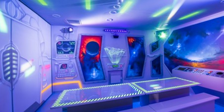 Statek kosmiczny - sala urodzinowa w Airo Space Kids w Warszawie